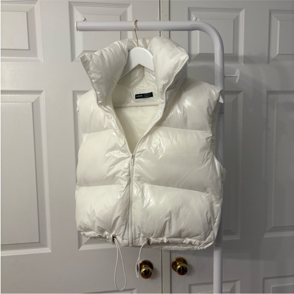 White Cropped Puff Vest Zip Up Size Extra Small Lined - Picture 6 of 12